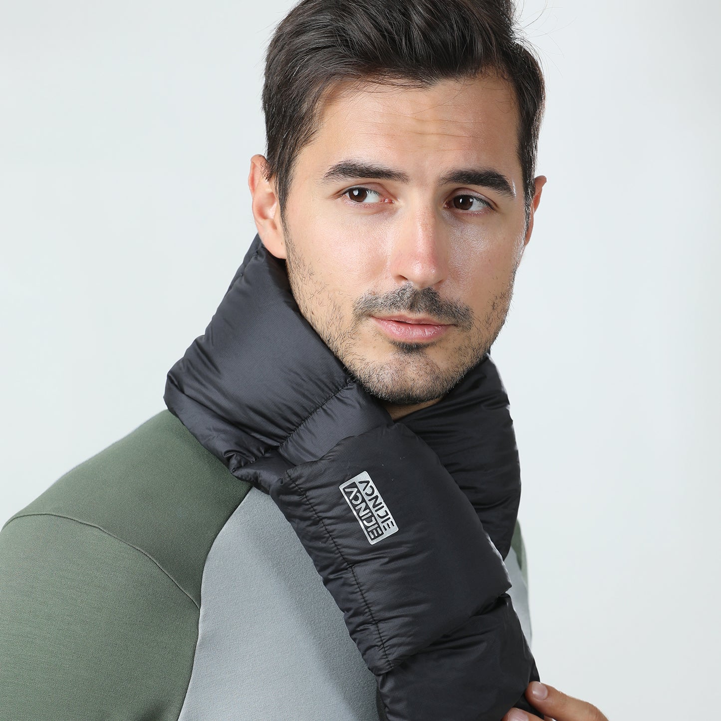 AONIJIE 800FP White Duck Down Scarf -M36