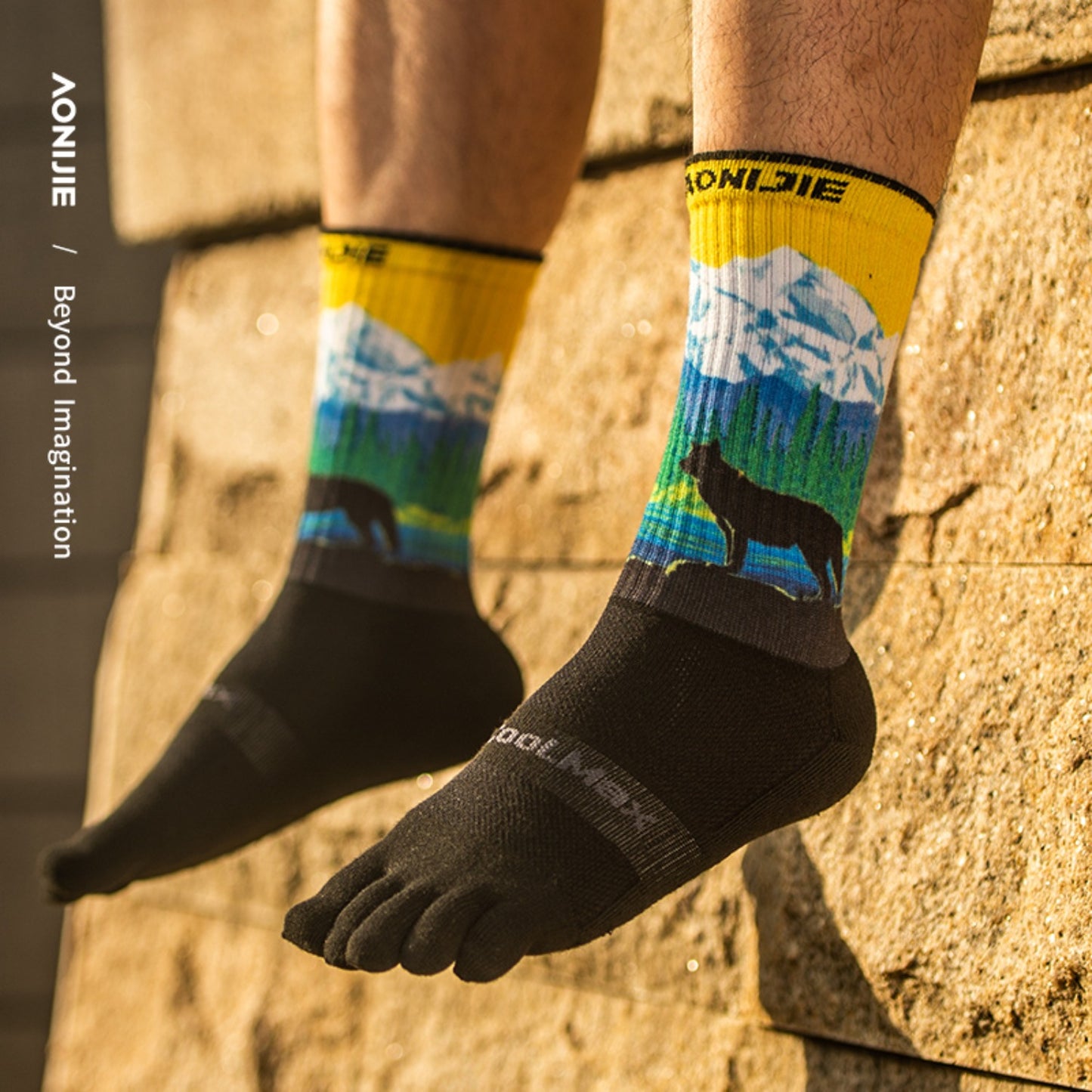 AONIJIE One Pair Five Mid-Calf Athletic Toe Socks - E4843