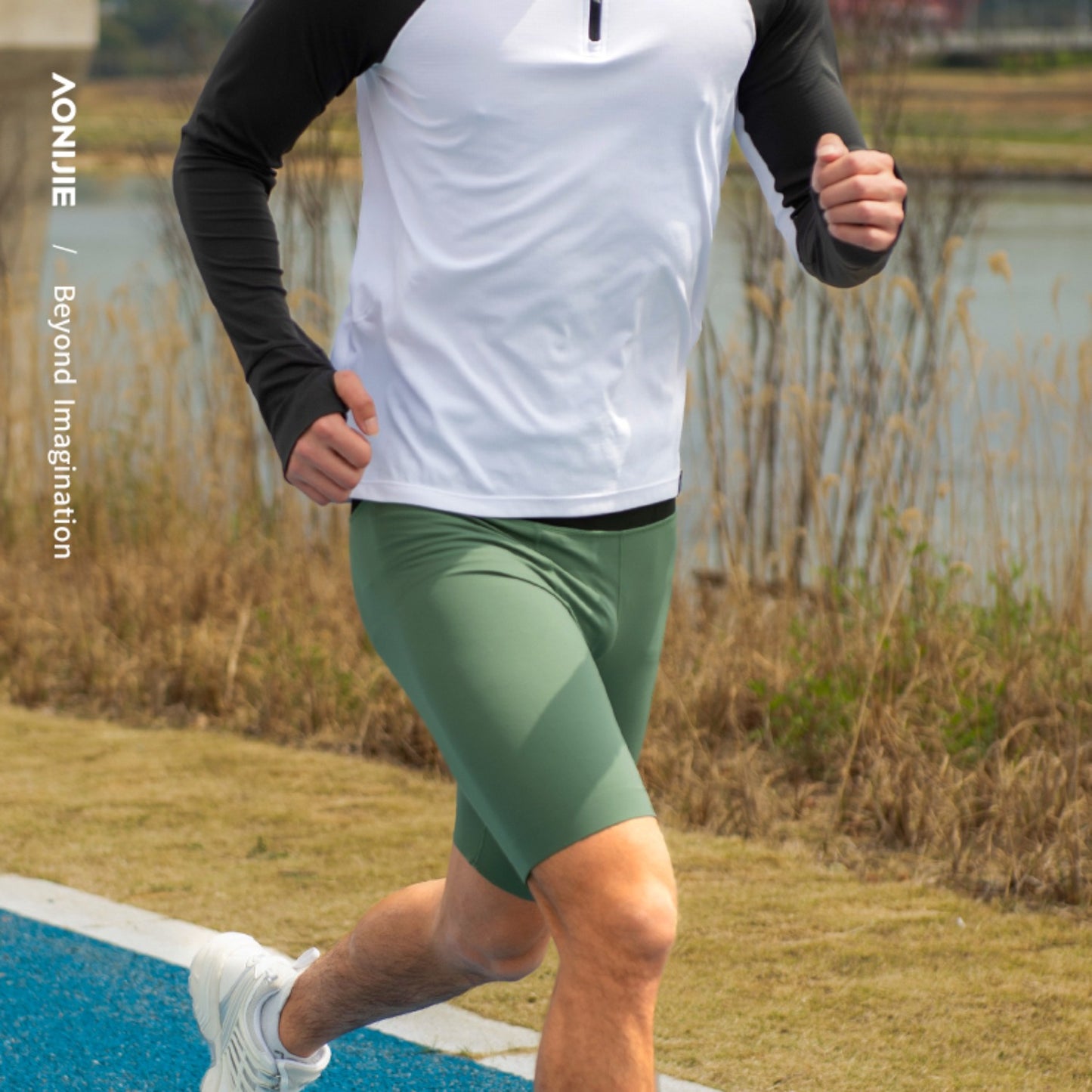 AONIJIE Men Circumferential Pocket Athletic Compression Shorts -FM5120