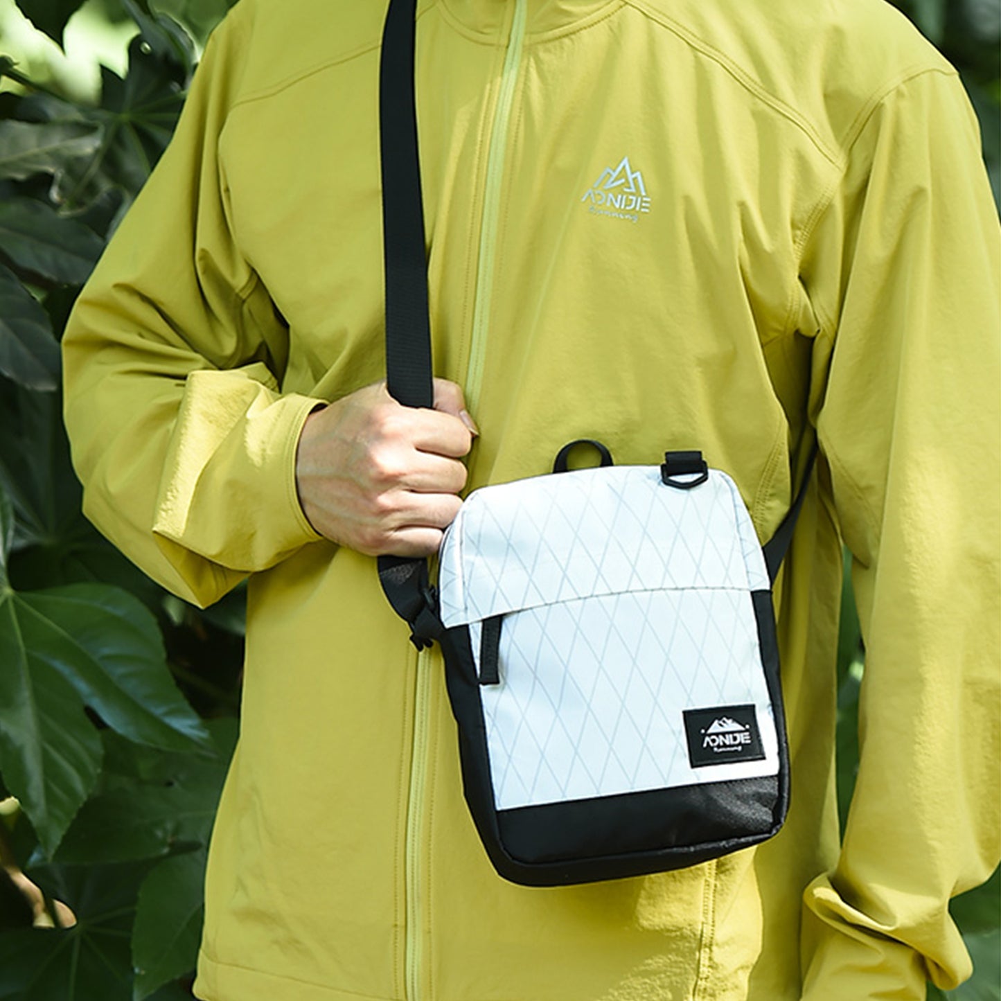 AONIJIE Lightweight Outdoor Crossbody Bag -H3207