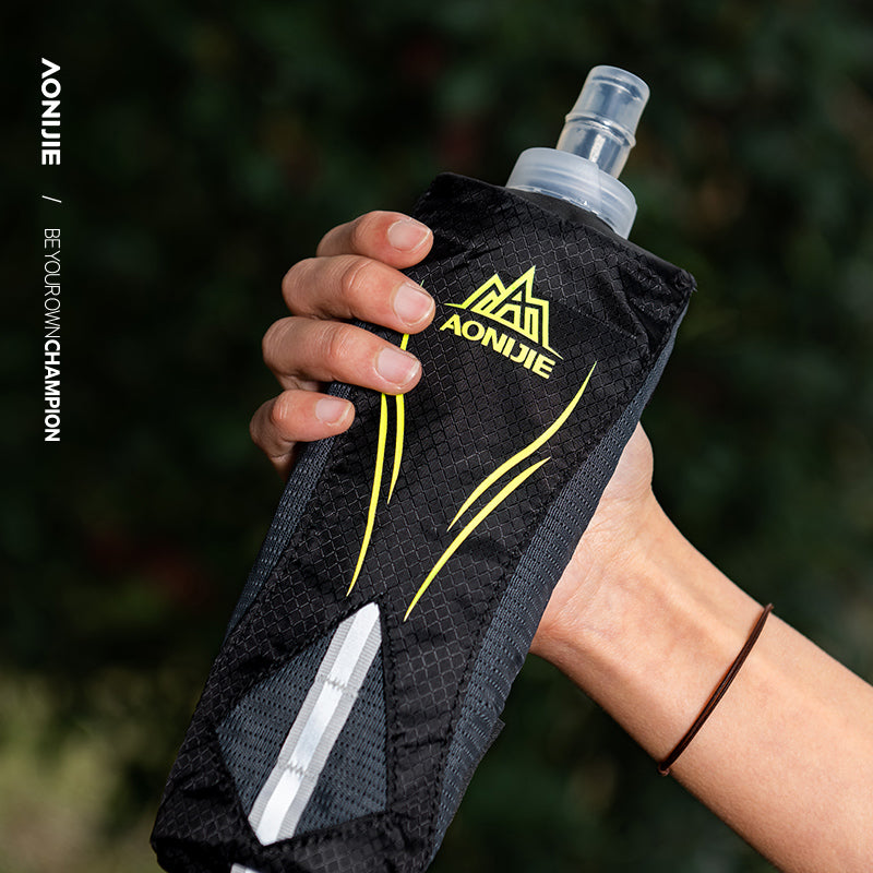 AONIJIE Quick Grip Handheld Soft Water Bottle -E908