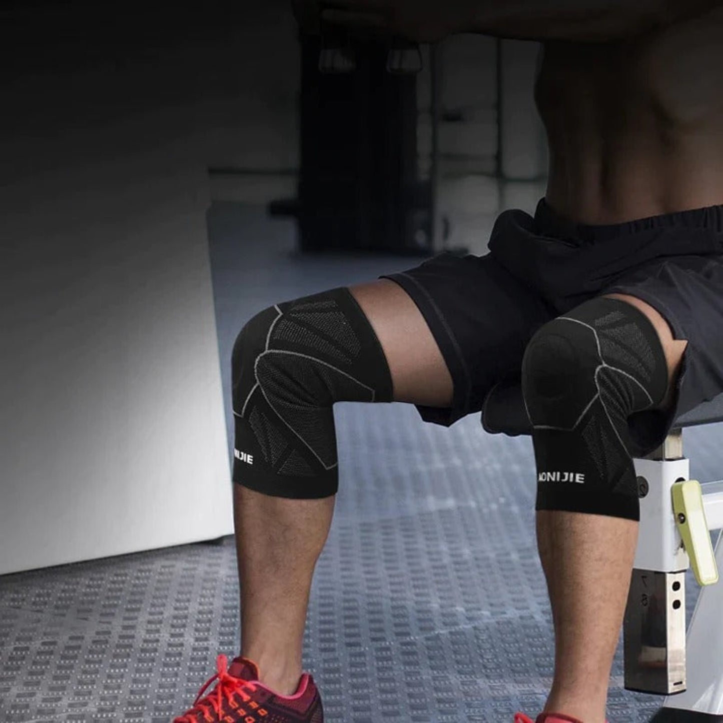 AONIJIE  One Piece Sports Knee Brace -E4108