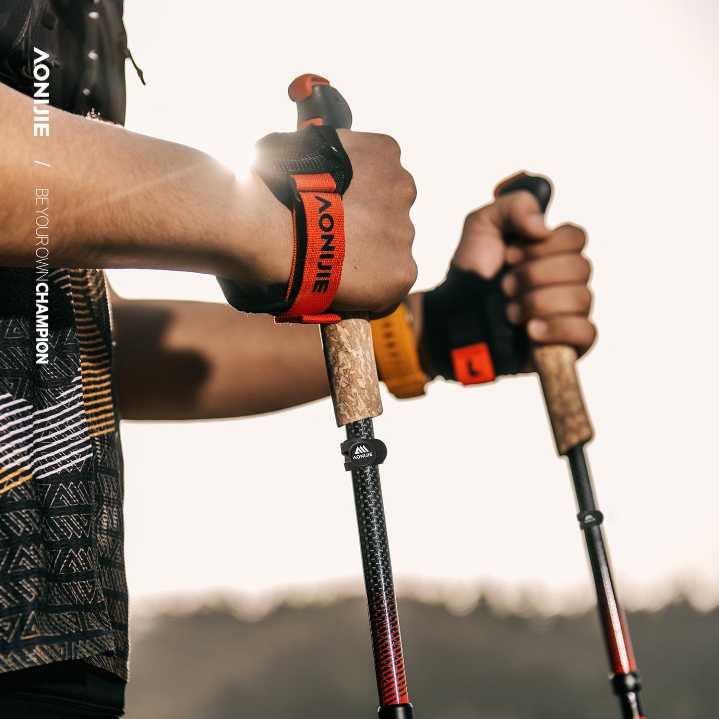 AONIJIE Cork Grip Carbon Fiber Trail Running Poles -E4218