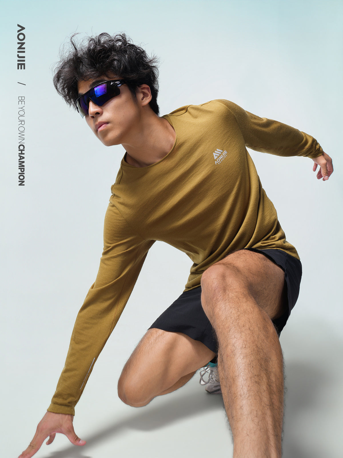 AONIJIE Men's Merino Wool Long-Sleeve Top -FM5270