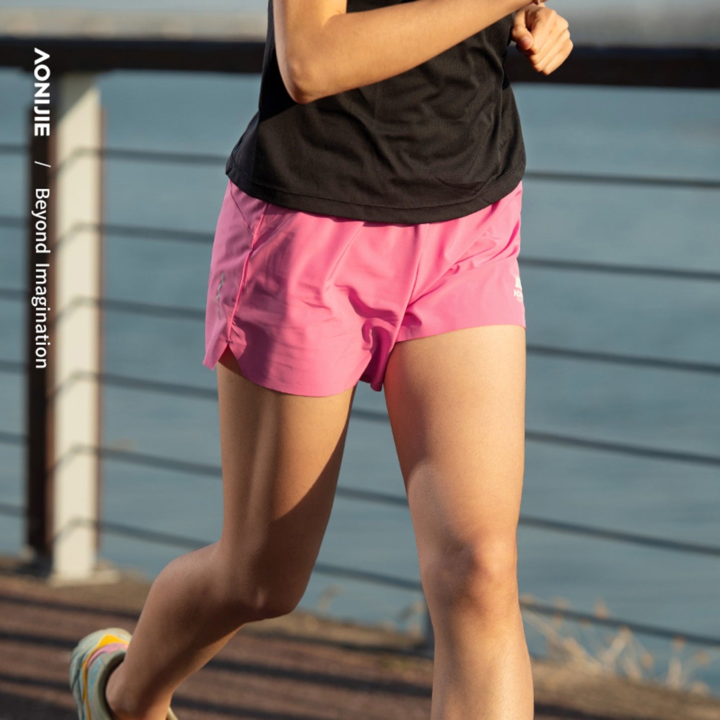 AONIJIE Women Ultra-Lightweight Built-In Phone Pocket Athletic Shorts - FW6199