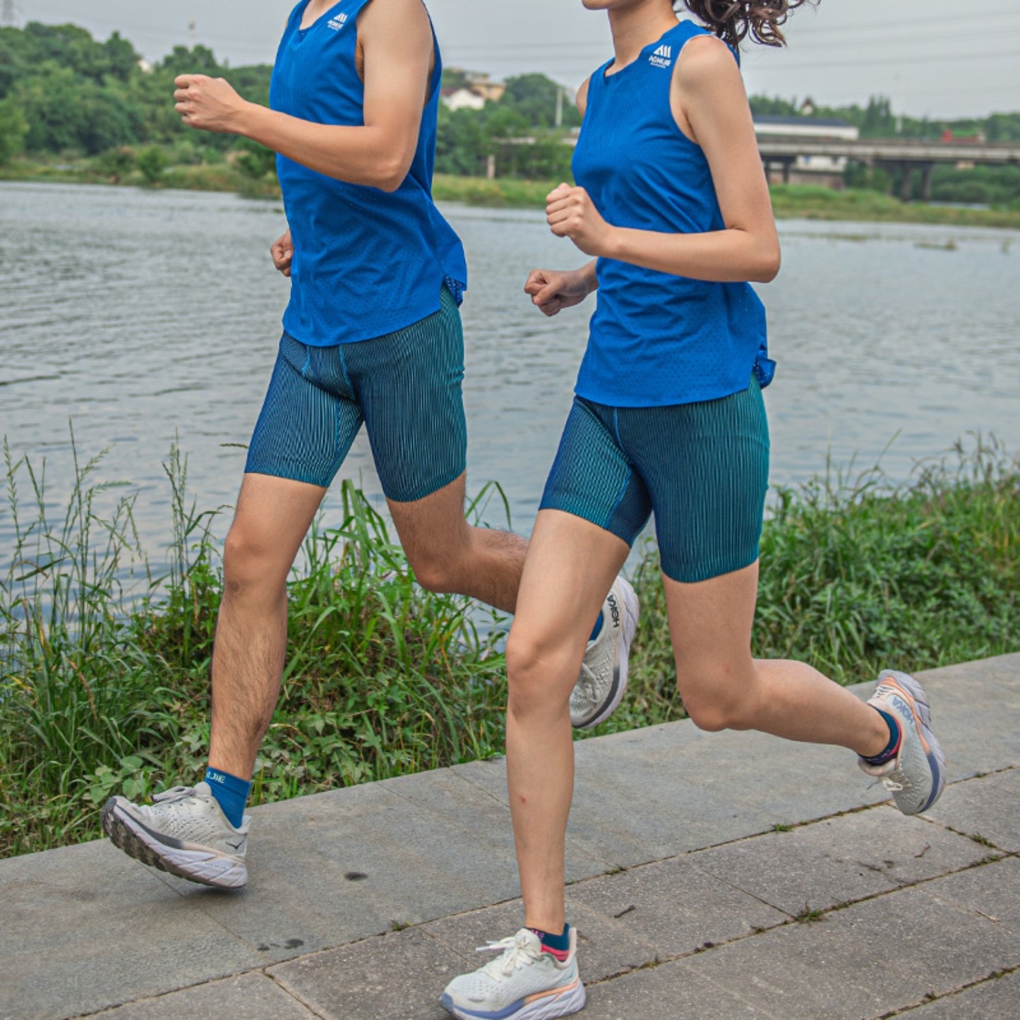 AONIJIE High Elasticity Compression Athletic Shorts -FM5168