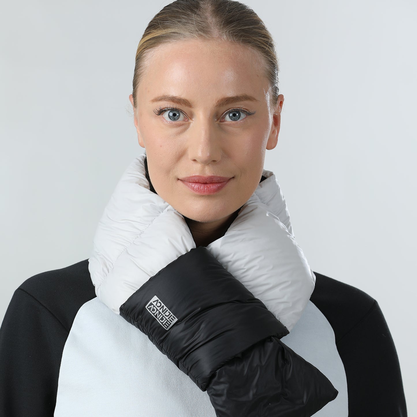 AONIJIE 800FP White Duck Down Scarf -M36