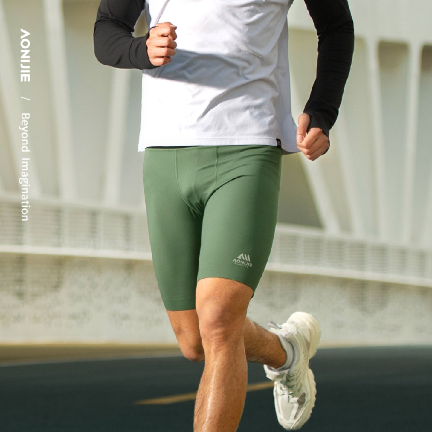 AONIJIE  Men Circumferential Pocket Athletic Compression Shorts -FM5120