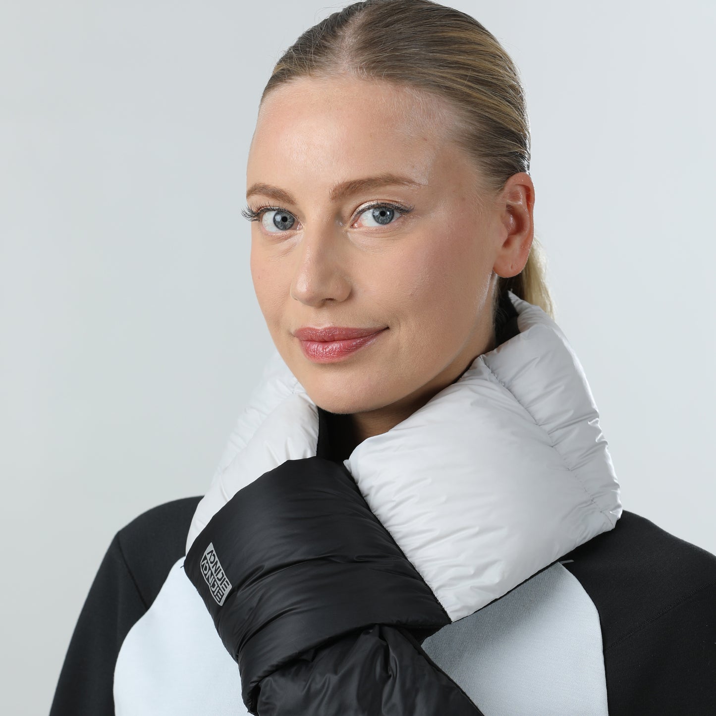 AONIJIE 800FP White Duck Down Scarf -M36