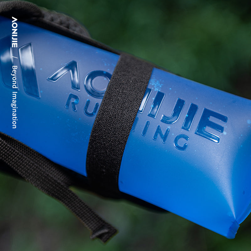 AONIJIE 500ml Handheld Soft Flask Pack with Phone Pouch - A7108