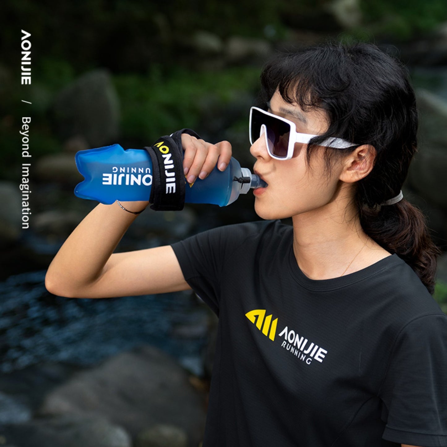 AONIJIE 500ml Handheld Running Soft Flask - A7109